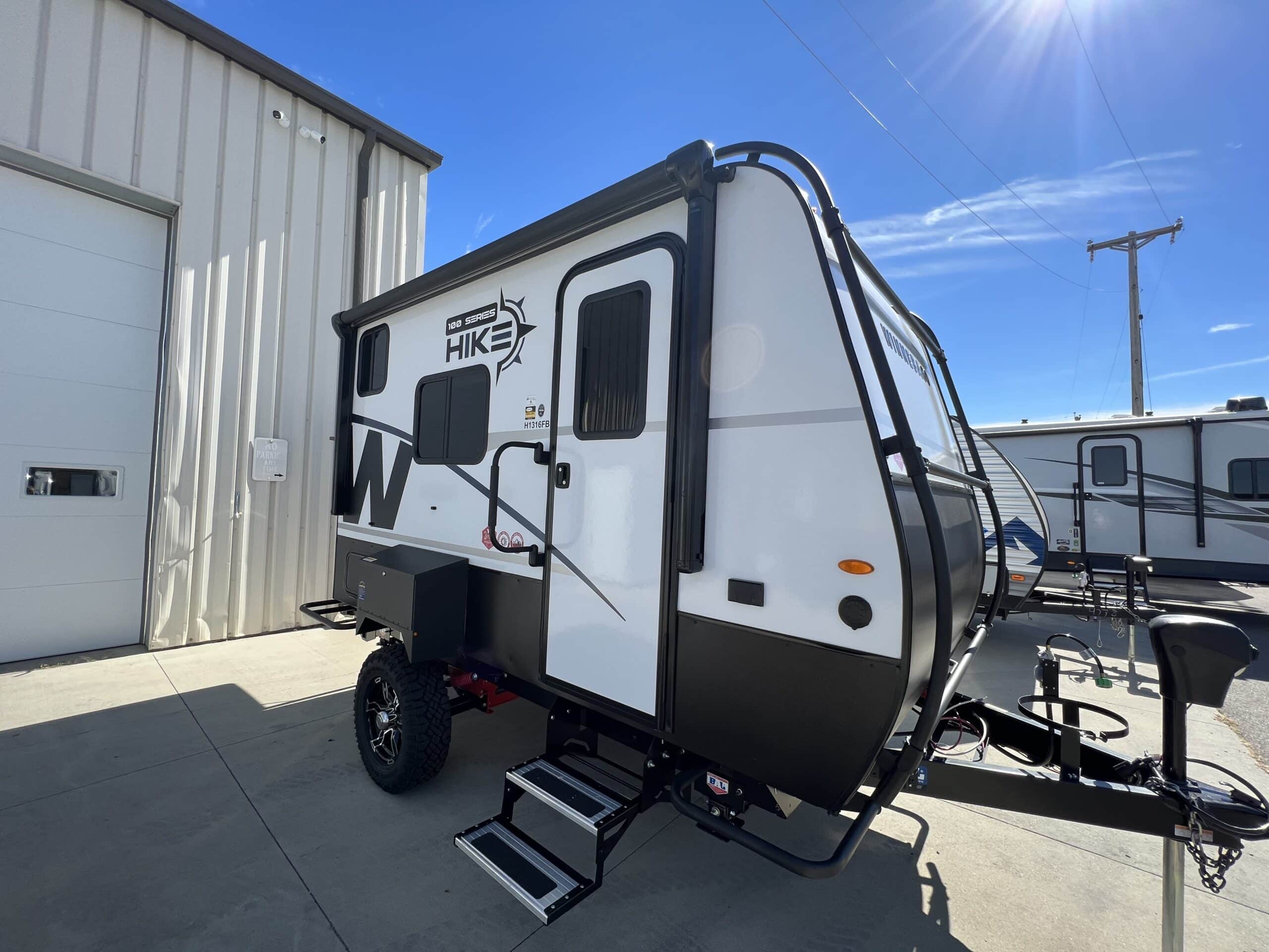 new-2023-winnebago-hike-100-h1316fb-at-adventure-rv-center-west-fargo-nd