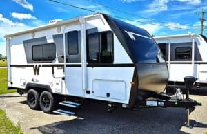2026 Winnebago Micro Minnie 2100BH