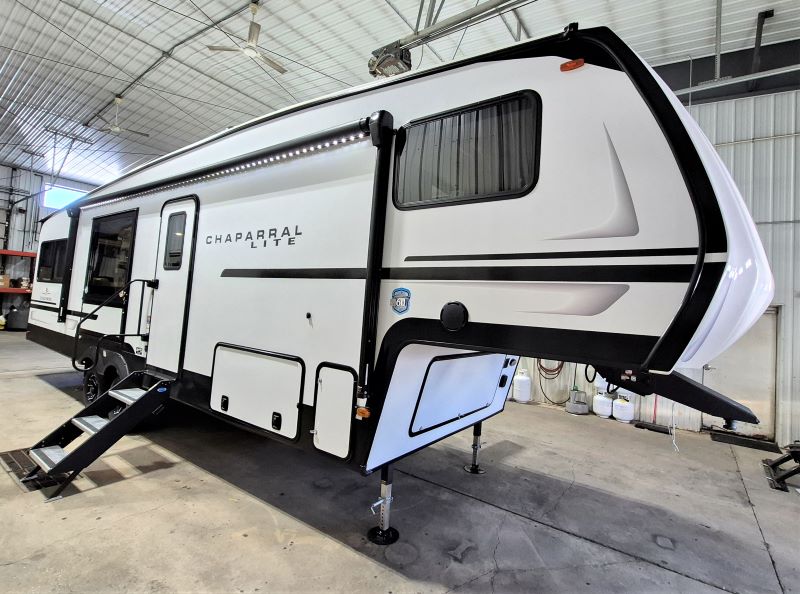 2026 Coachmen Chaparral Lite 27BAR