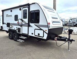2022 Winnebago Micro Minnie 2100BH