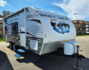 2013 Cherokee Grey Wolf 17BH